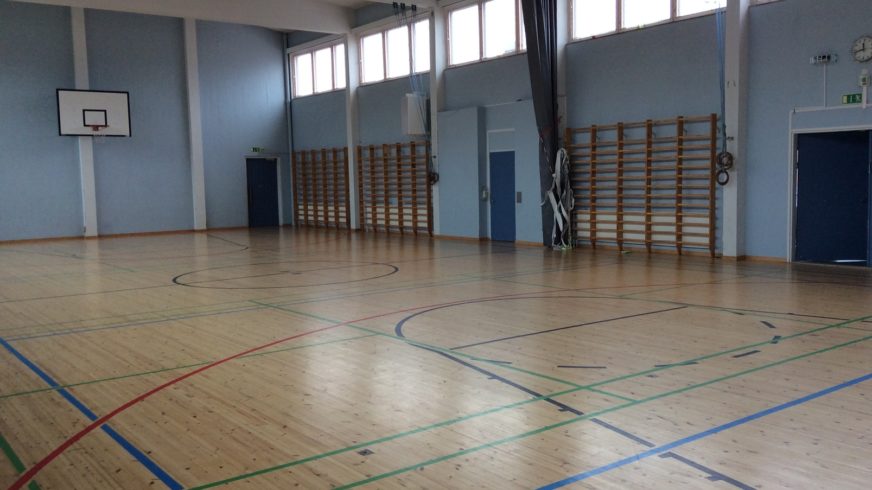 Beckerin koulun sali