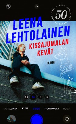 Kissajumalan kevät -kirjan kansikuva